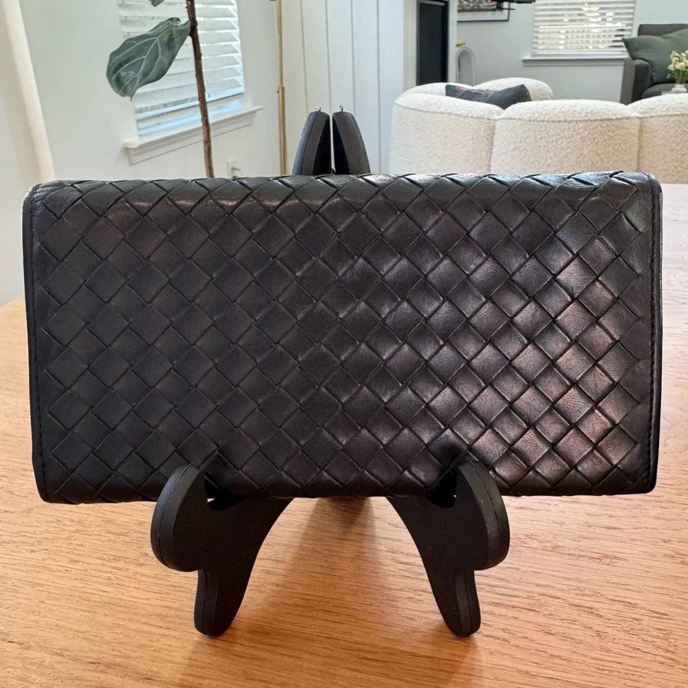 Bottega Veneta Intrecciato Long Wallet in Black - Picture 4 of 8